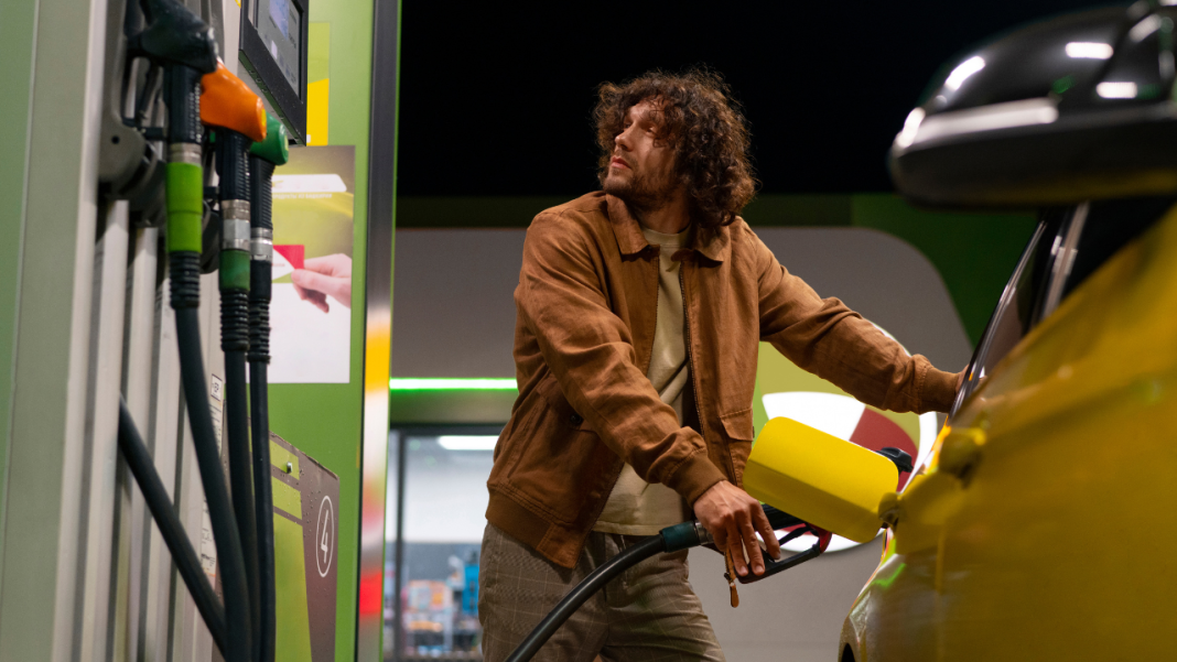 As Sanctions Tighten, Are Indian Refiners Entering a Higher-Cost, Lower-Beta Phase?