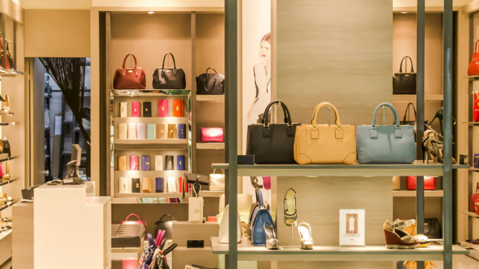 Vietnam’s Rising Retailers Bet Big on Singapore’s Shoppers