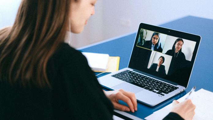 Hybrid Work Wave Lifts Zoom’s Revenue Expectations