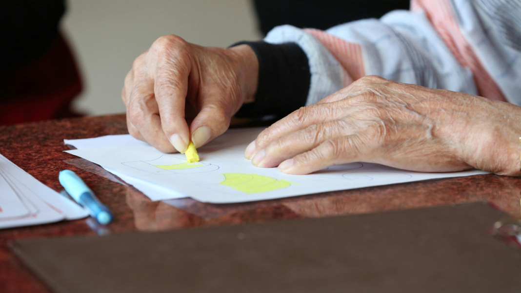 Could Boosting a Single Protein Help the Brain Clear Alzheimer’s Plaques on Its Own?