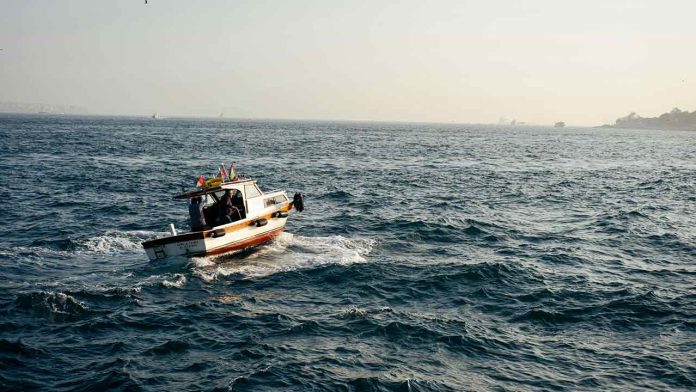 Suspected Somali pirates board tanker in renewed escalation since 2024