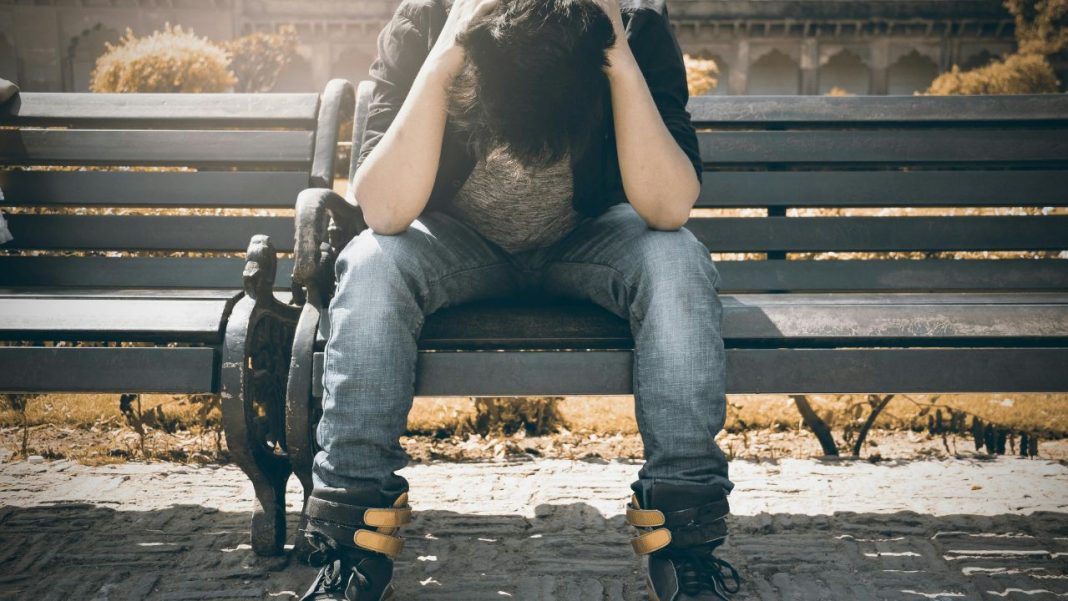 Six Everyday Midlife Depression Symptoms Linked to Higher Dementia Risk, Study Finds Six Everyday Midlife Depression Symptoms Linked to Higher Dementia Risk, Study Finds