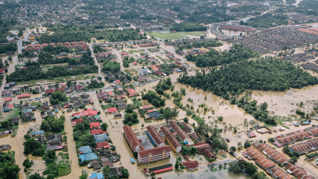 Can Sri Lanka Survive Cyclone Ditwah’s Aftermath? Deaths Surge and Hundreds Remain Missing Can Sri Lanka Survive Cyclone Ditwah’s Aftermath? Deaths Surge and Hundreds Remain Missing