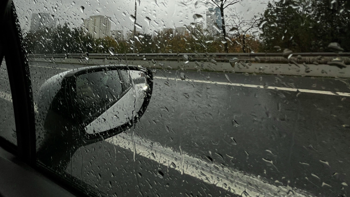 Is the UK Prepared for Storm Bram as Amber Weather Warnings and Power Outages Spread?