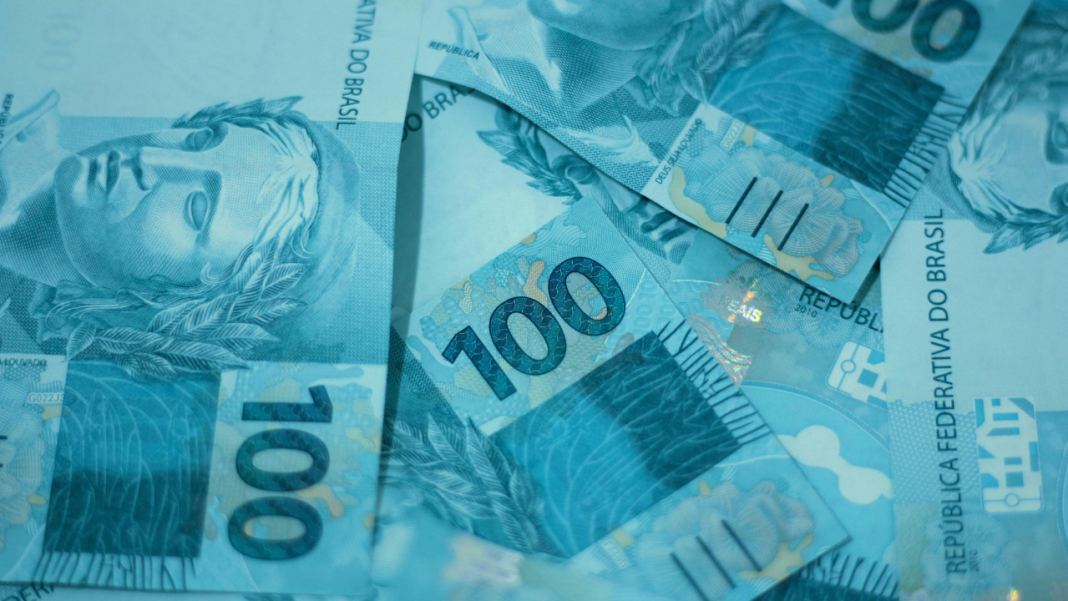 NRIs Eye India: Currency Surge Makes Real Estate More Affordable Than Ever NRIs Eye India: Currency Surge Makes Real Estate More Affordable Than Ever