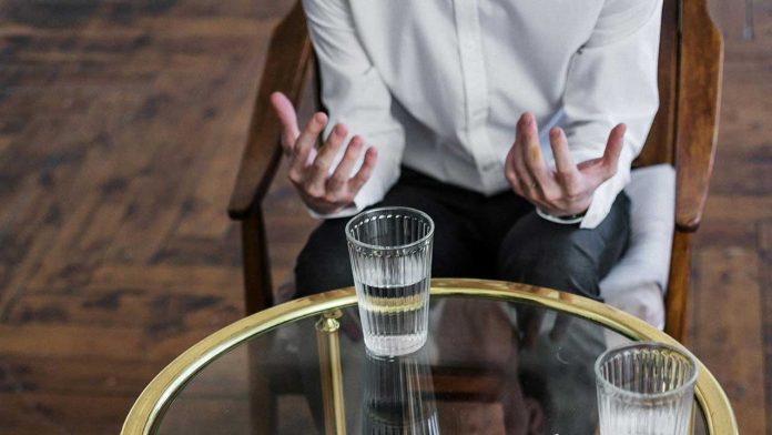 What If Delusions Are Metaphors? Study Rewrites Understanding of Psychosis