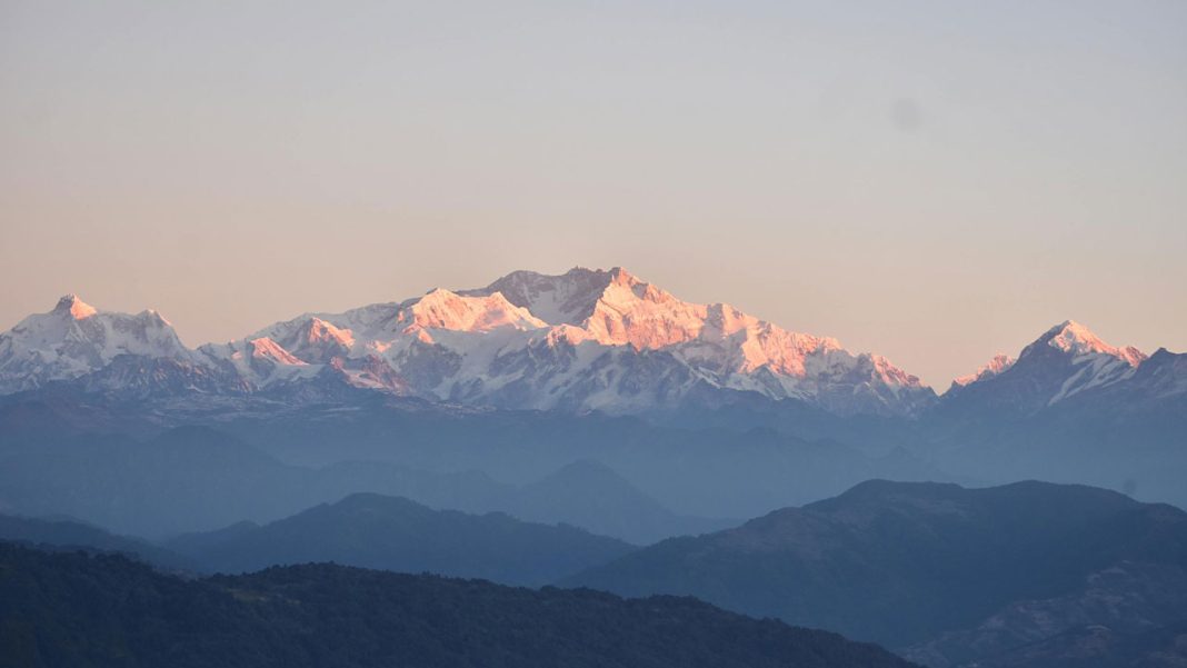 Saving the Himalayas Without Leaving Footprints: The Promise of Eco-Tourism Saving the Himalayas Without Leaving Footprints: The Promise of Eco-Tourism
