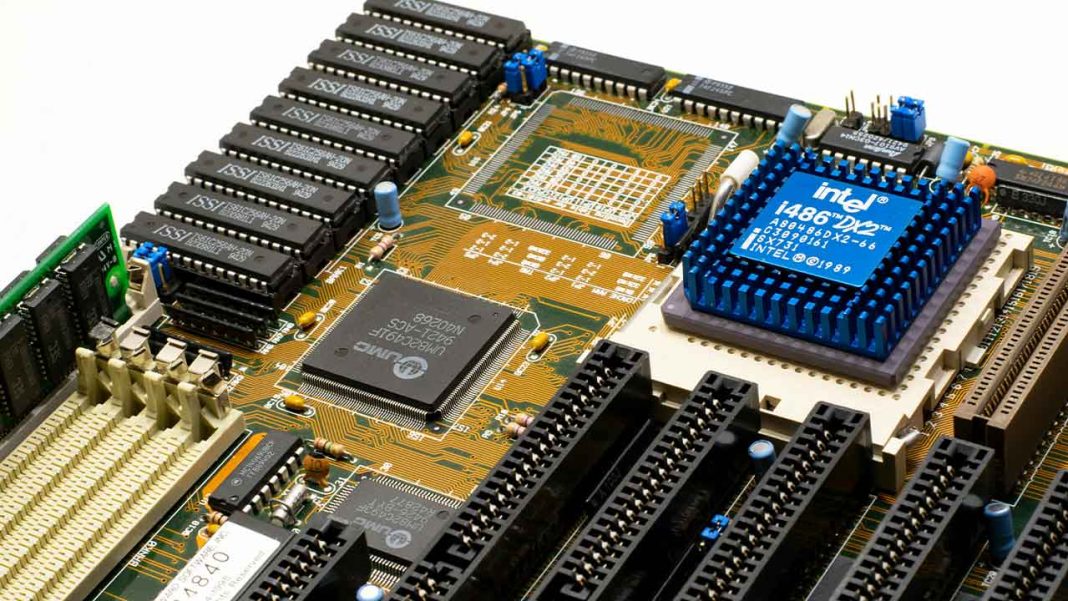 Intel’s Make-or-Break Moment: AI Data Centres Fuel Demand as Results Loom Intel’s Make-or-Break Moment: AI Data Centres Fuel Demand as Results Loom