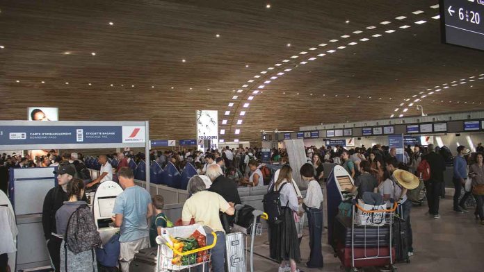 UK Tourists Warned: EU Biometric Border Rules May Disrupt European Travel