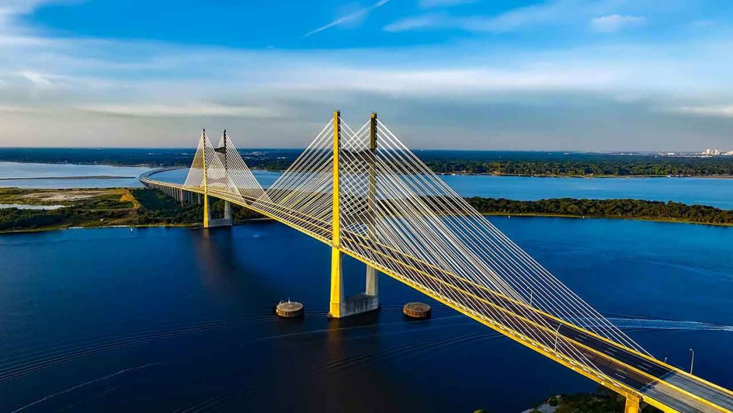 Trump Makes Surprise Threat Involving US-Canada Bridge