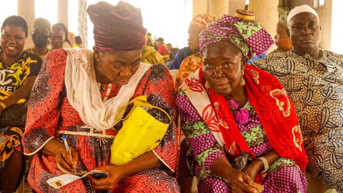 Why More Ghanaians Are Suddenly Wearing This Cultural Outfit