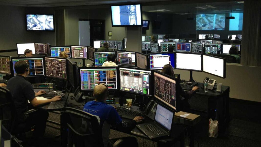 Logistics Special Report – 8 SCM Software Trends to Monitor in 2026