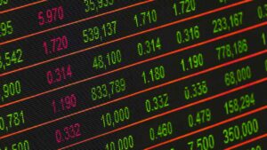 Australian Share Market Surges 1.7%: CBA Earnings Shine, CSL CEO Exit Sparks Sell-Off