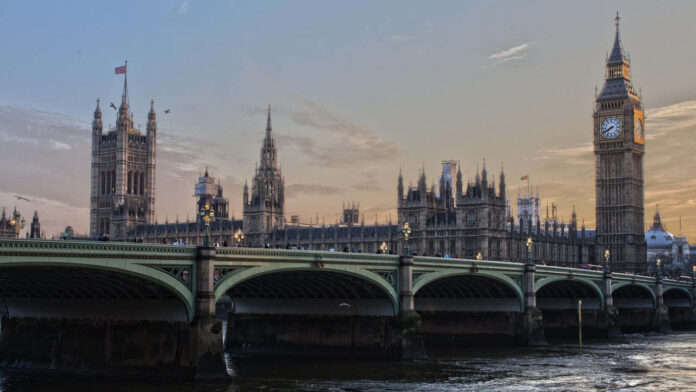 UK slashes asylum rights, expands anti-migrant crackdown