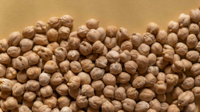 First Ever ‘Moon Meal’: Scientists Grow Chickpeas in Lunar Soil
