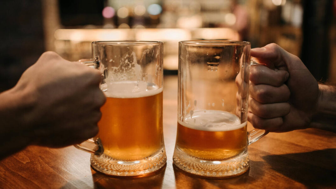 Could your weekend drinks be harming your liver? Could your weekend drinks be harming your liver?