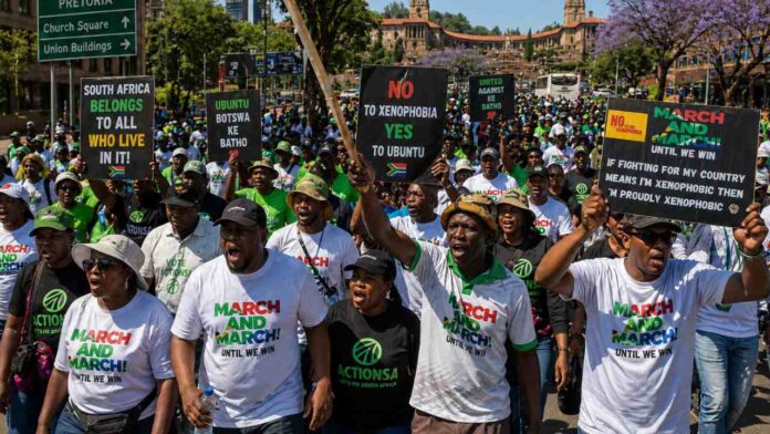 Fear and Tension Rise as Migrants Told to Shut Shops in South Africa