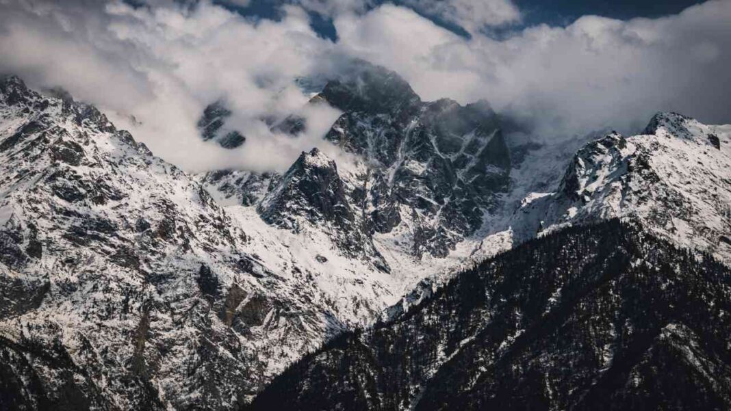 Nature’s Playground: Why Hiking Tourism is Booming in India