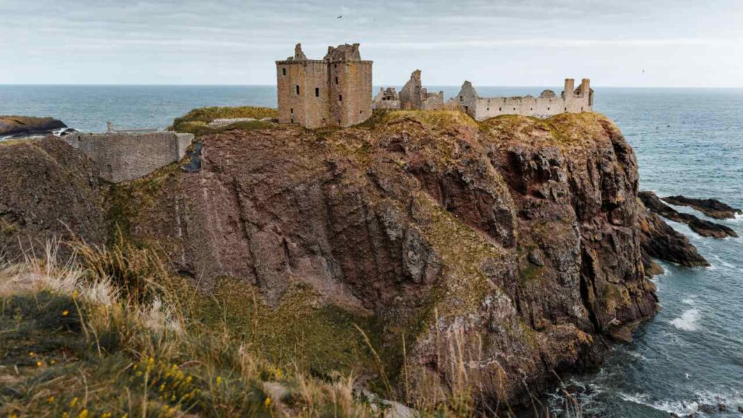 Where Every Step Tells a Story: Scotland’s Hiking Trails That Will Steal Your Breath Away Where Every Step Tells a Story: Scotland’s Hiking Trails That Will Steal Your Breath Away