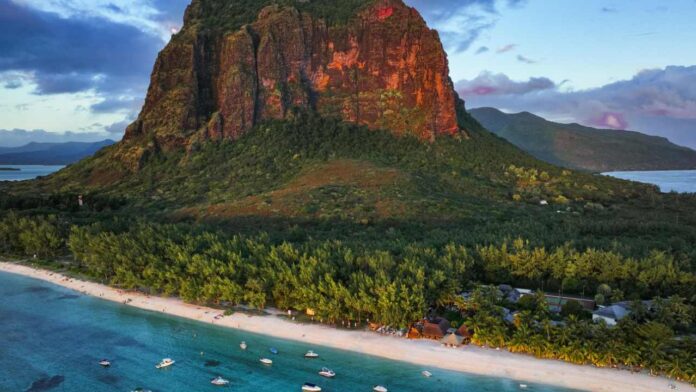 Small Island, Big Strategy: Mauritius Hosts Crucial Talks as Jaishankar Opens Indian Ocean Dialogue