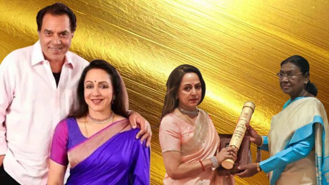 Padma Awards stage turns emotional as Hema Malini accepts Dharmendra’s honour in tears! Padma Awards stage turns emotional as Hema Malini accepts Dharmendra’s honour in tears!