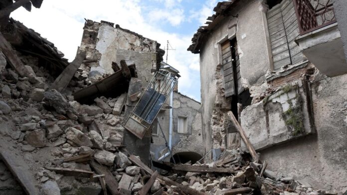 Pacific Ring of Fire Shaken as Powerful Earthquakes Strike Chile and Hawaii