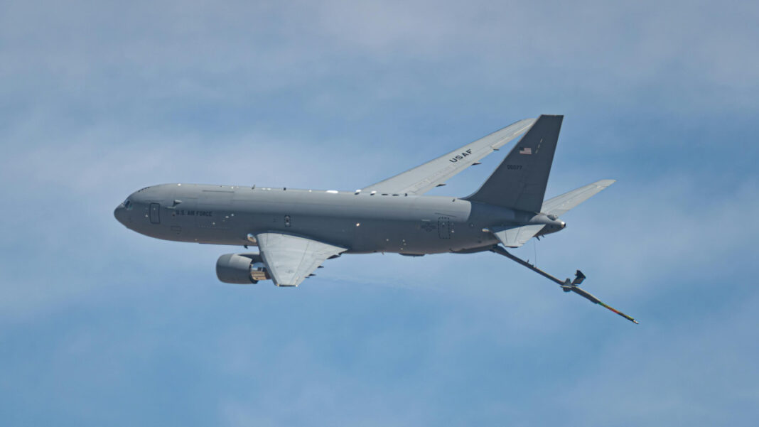 One Small Cockpit Switch, Global Concern: The Boeing 787 Probe Is Now Crossing Continents One Small Cockpit Switch, Global Concern: The Boeing 787 Probe Is Now Crossing Continents