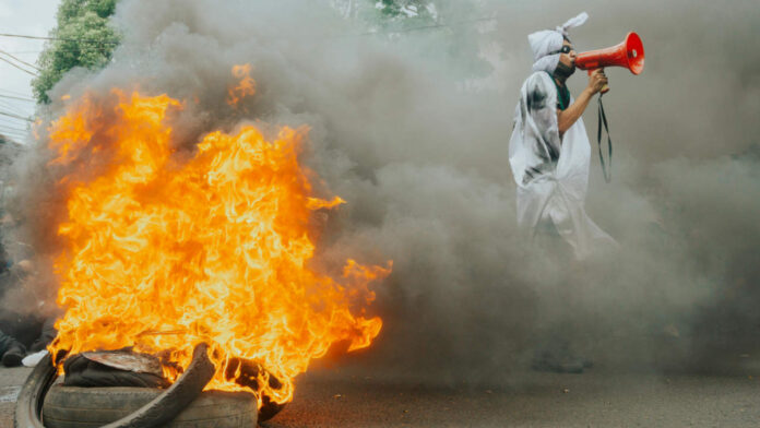 Two Dead After Kenya Ebola Centre Protests Turn Violent