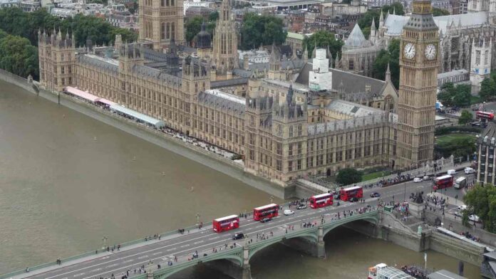Keir Starmer Resigns as UK Prime Minister After Party Turmoil: Who Will Replace Him and When?