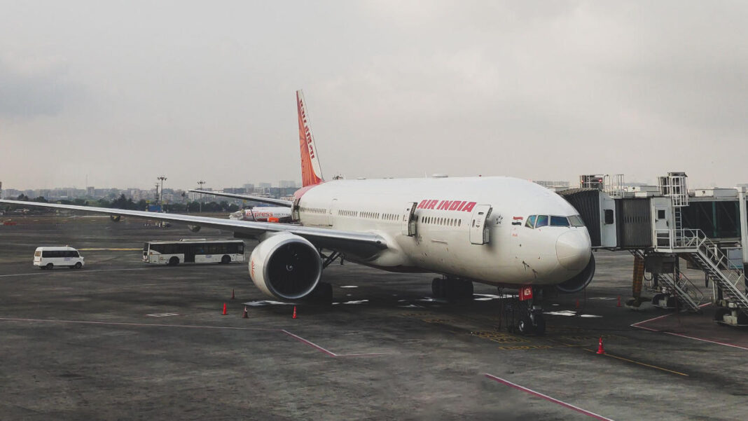 What Happened at Mumbai Airport? ATC Stops Air India Boeing 777 After Detecting Dangerous Runway Conflict What Happened at Mumbai Airport? ATC Stops Air India Boeing 777 After Detecting Dangerous Runway Conflict