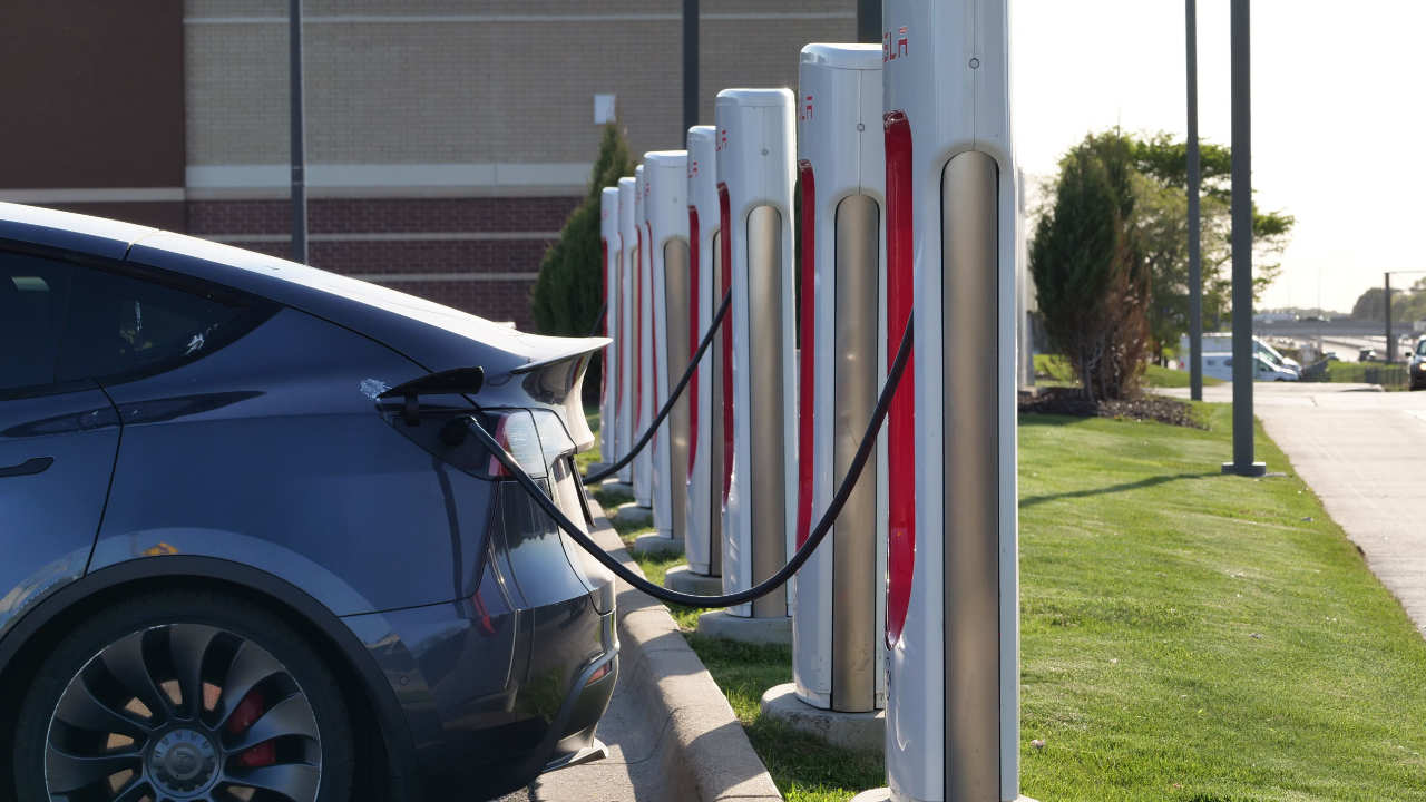 Chinese EV Giants Use Canada as Launchpad for Future U.S. Market Entry