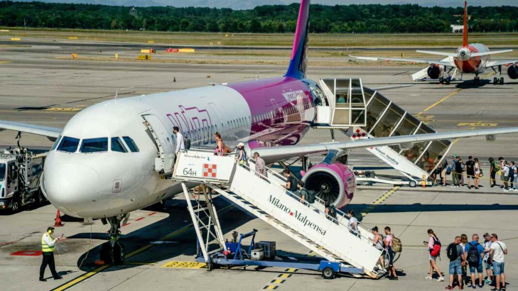 Looking for Cheap Flights? Jetstar, Qantas and Virgin Australia Offer Domestic and International Deals