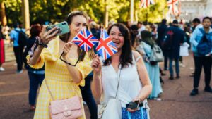 UK-EU Negotiations Hit Tension Over Youth Mobility Scheme Quotas for Young Workers