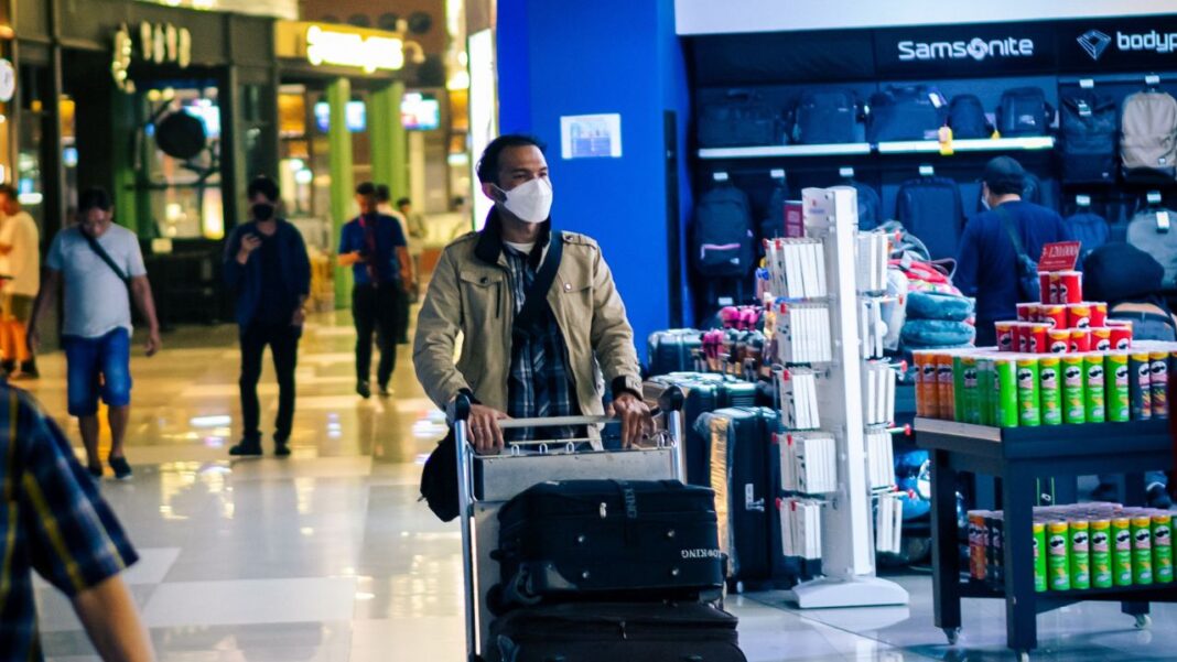 India’s Airports Are No Longer Just for Flying—They’re Becoming Shopping Destinations India’s Airports Are No Longer Just for Flying—They’re Becoming Shopping Destinations