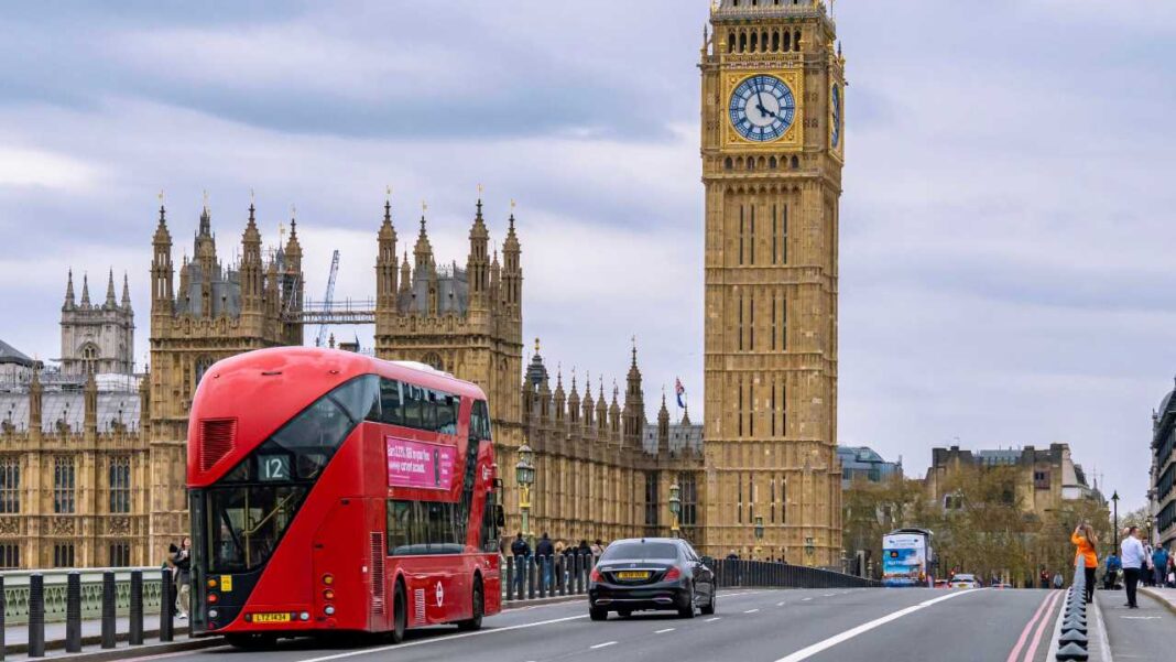 New UK cost of living crisis looms with soaring energy bills predicted to lift inflation