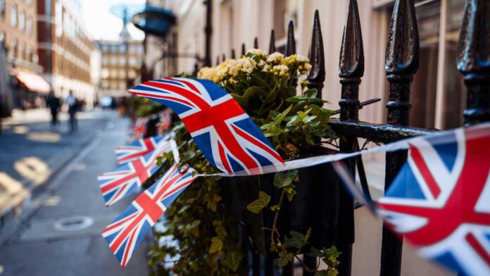 UK economy benefits from Gulf ceasefire, World Cup & sunshine