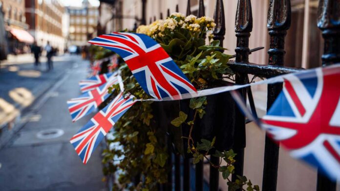 UK Economy Surges as AI Boom Offers New Hope for Growth