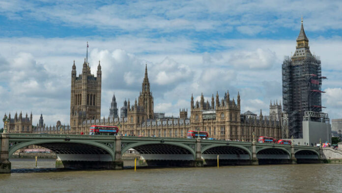 UK Borrowing Overshoot Adds Pressure Ahead of Healey Budget