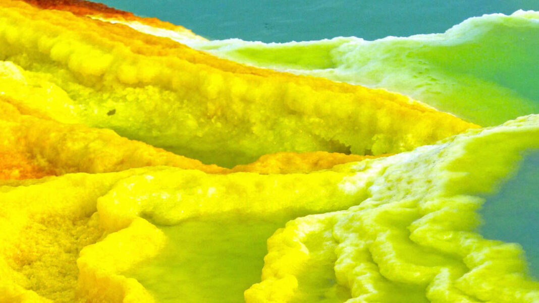 Kuwait Cuts Sulphur Prices—But What Is the Global Market Trying to Tell Us?