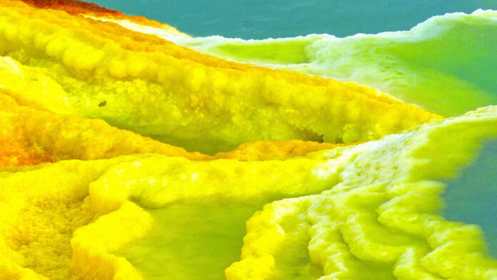 Kuwait Cuts Sulphur Prices—But What Is the Global Market Trying to Tell Us?
