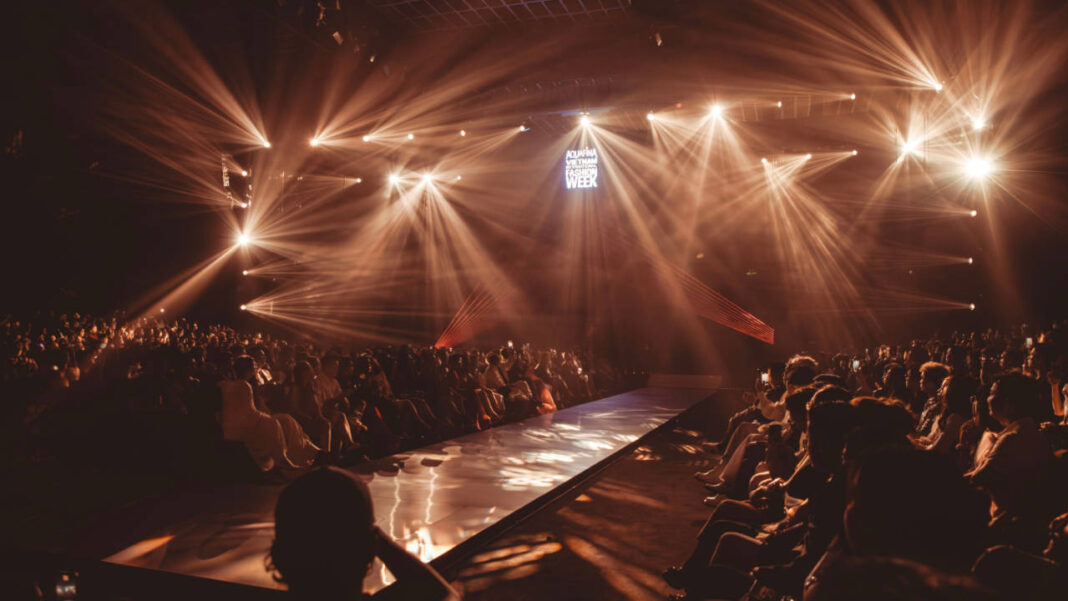 Paris Fashion Week Highlights Fashion’s Changing Approach to Luxury and Sustainability Paris Fashion Week Highlights Fashion’s Changing Approach to Luxury and Sustainability