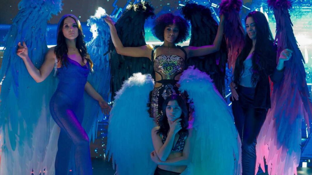 Victoria’s Secret Fashion Show Returns to Los Angeles with Seasonal Glamour