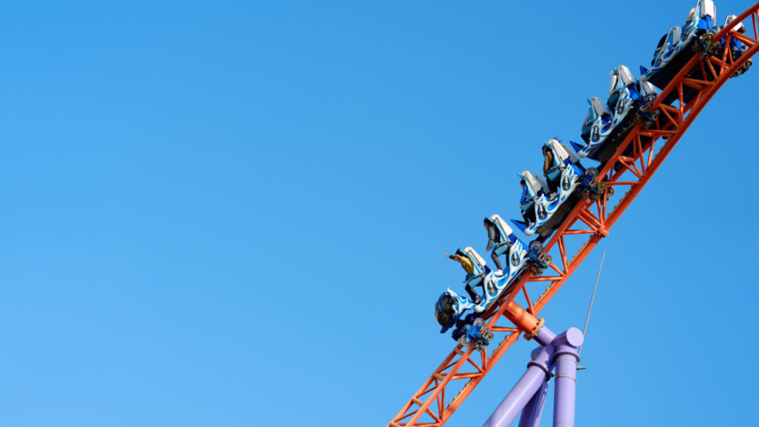 One Dead, Several Injured in Fatal Roller Coaster Incident at US Amusement Park Near Atlanta